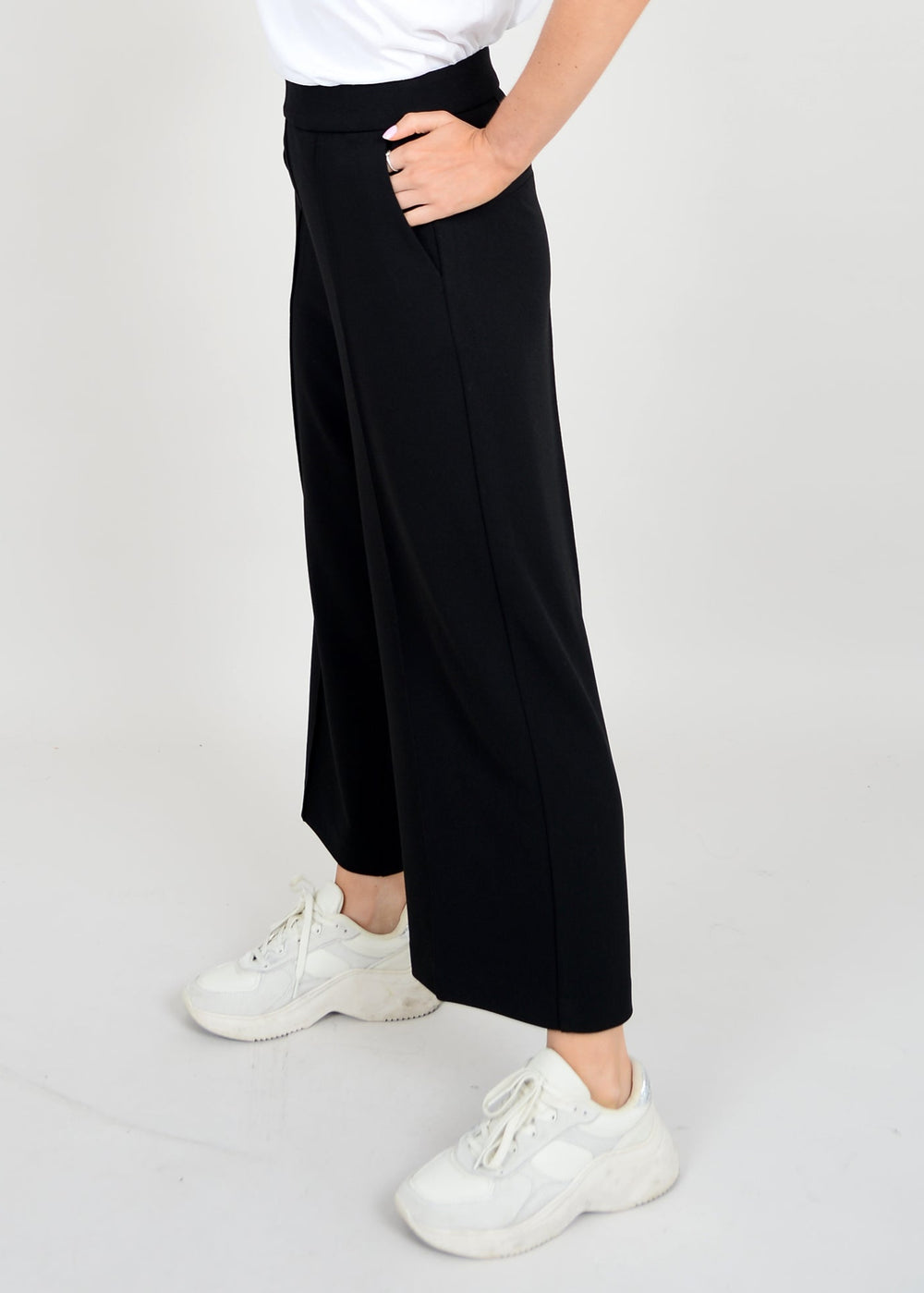 Wynia Pin Tuck Pant 