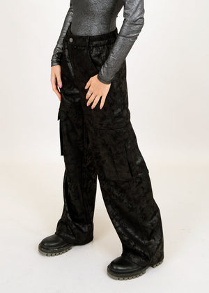 Women's black cargo pant