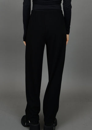 Black women's joggers - relaxed fit 
