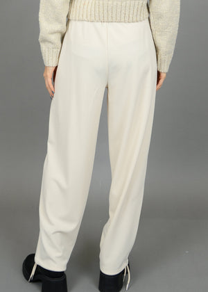 Relaxed women's joggers in white