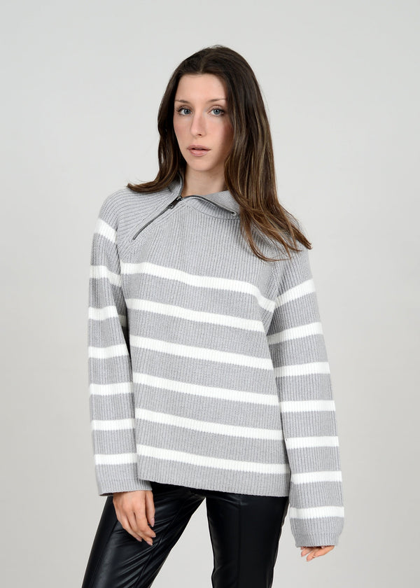 Women's pull-over sweater