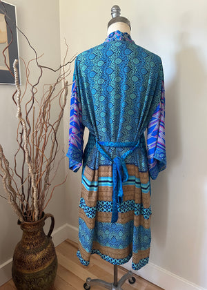 Wanderlust Waves Elevated Kimono