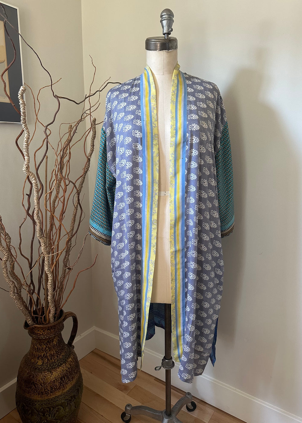 Swan Song Elevated Kimono