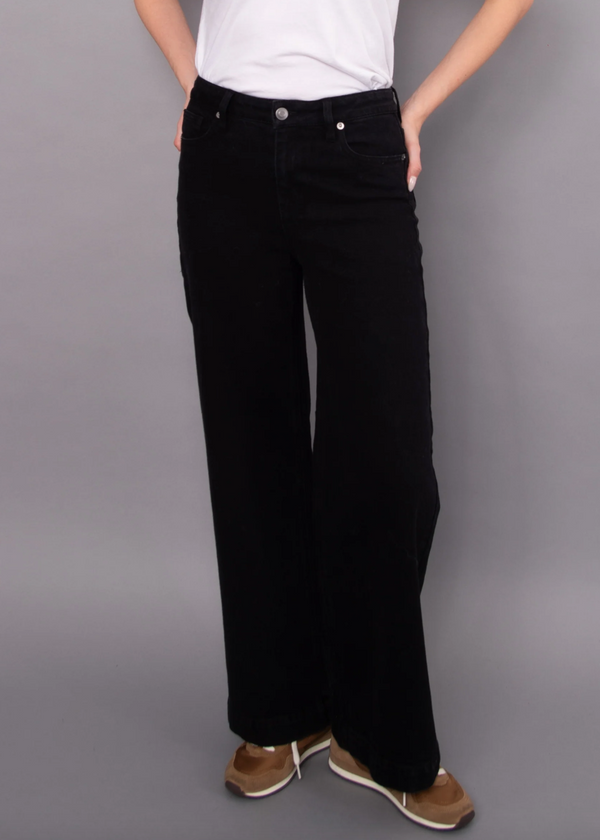 Hirana 5 Pocket Stretch Denim Pant | Black