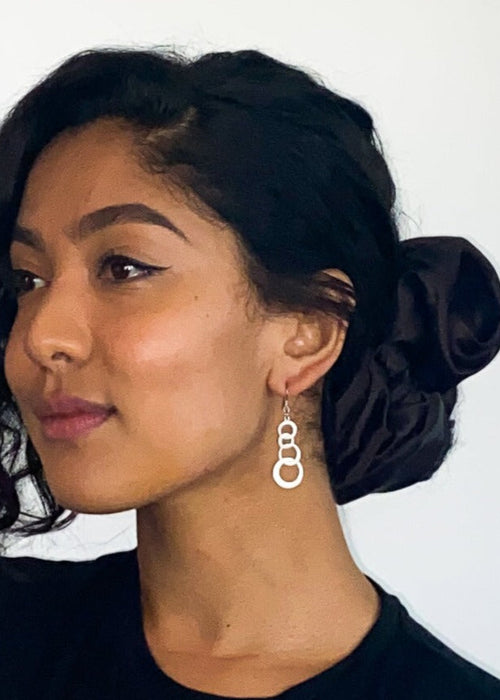 Black oversized scrunchie 