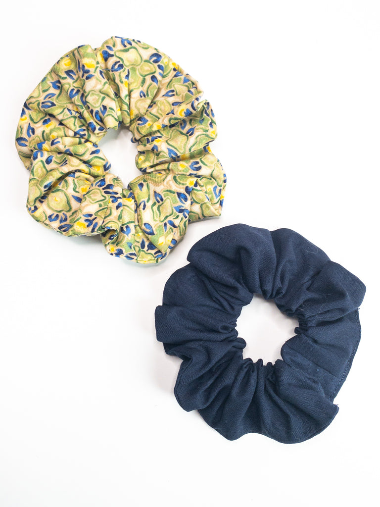 Forget me knot Scrunchie | Canadian-made scrunchie