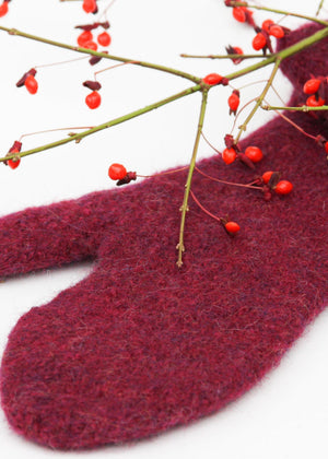 Dark red - felt mittens
