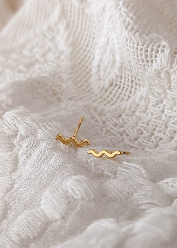 Beach Waves Gold Stud Earrings