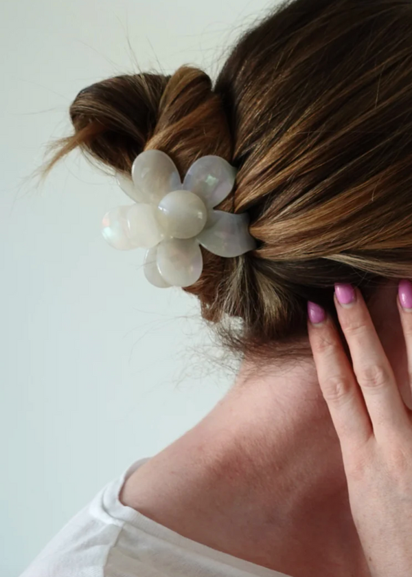 Hana Cellulose Acetate Hair Claw Clips