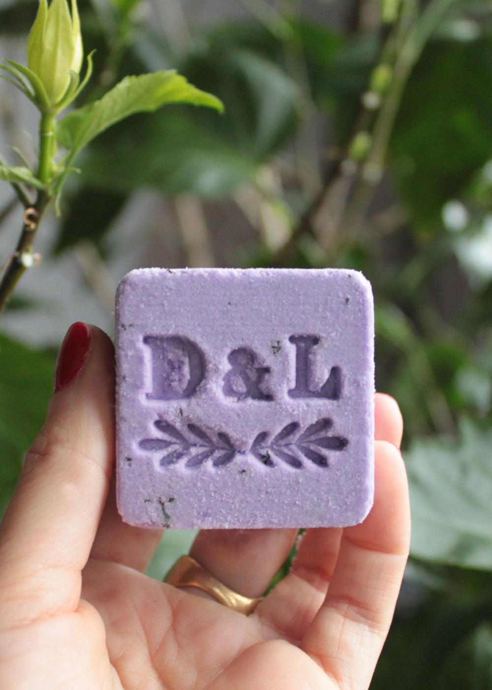 Lavender & Hibiscus Sparking Milk Bath Cube